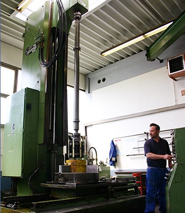 Motoren Sauer Hsbach
